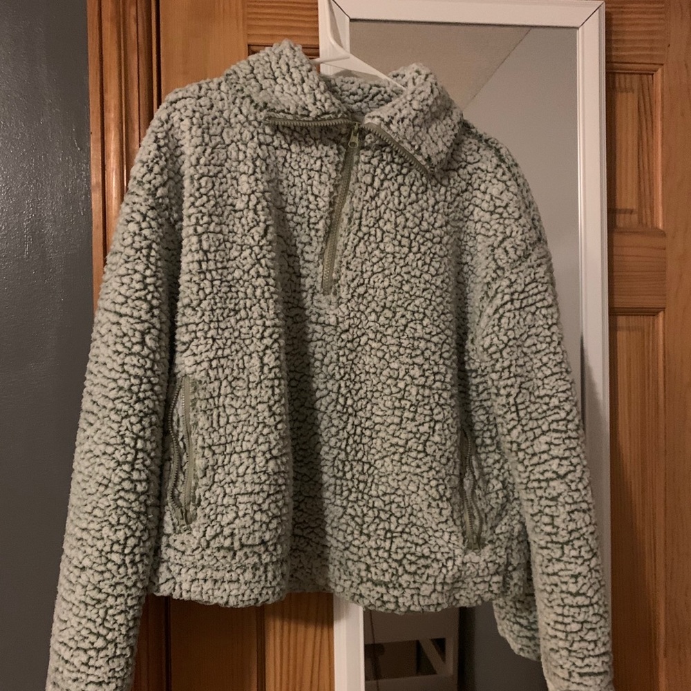 -Super comfy green Sherpa